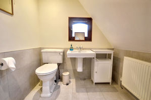 Shower room- click for photo gallery